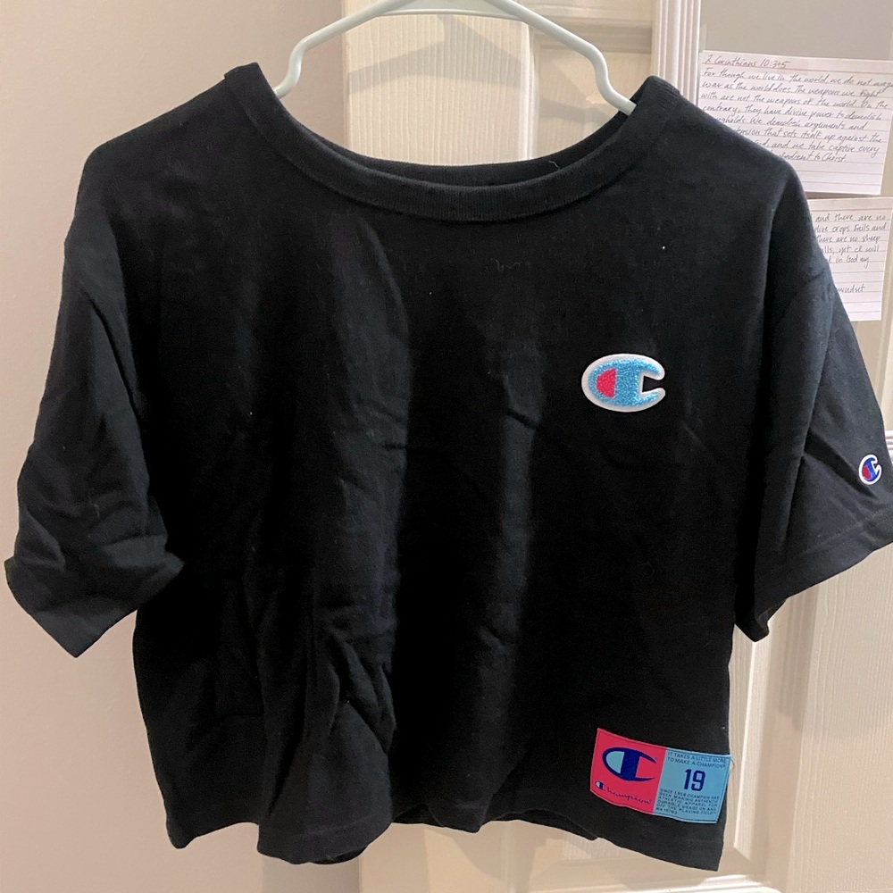 Champion Cropped Tee